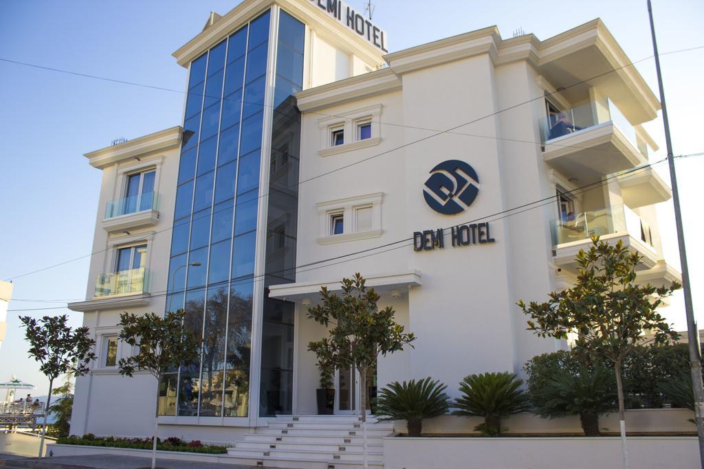 Demi Hotel Sarandë Exterior foto